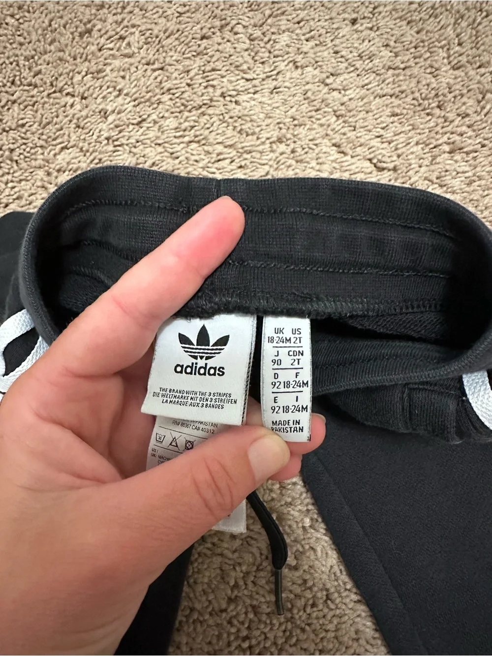 Adidas Boys Black and White Size 2T Sweat Outfit
